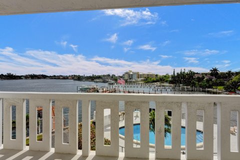 Copropriété à vendre à Lantana, Floride: 2 chambres, 88.26 m2 № 982024 - photo 17