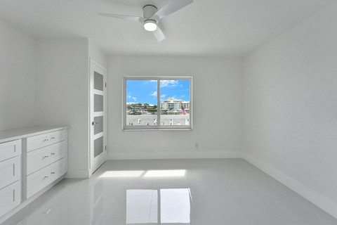 Condominio en venta en Lantana, Florida, 2 dormitorios, 88.26 m2 № 982024 - foto 10