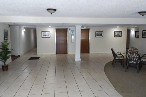 Condominio en venta en Lake Worth, Florida, 2 dormitorios, 107.3 m2 № 1096724 - foto 24