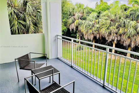 Condominio en venta en Doral, Florida, 1 dormitorio, 65.5 m2 № 1170289 - foto 10