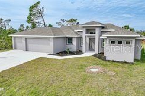 House in Port Charlotte, Florida 3 bedrooms, 150.22 sq.m. № 1014896 - photo 2