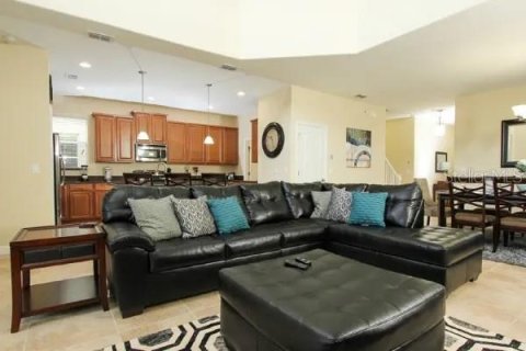 Villa ou maison à vendre à Kissimmee, Floride: 5 chambres, 280.1 m2 № 858907 - photo 2