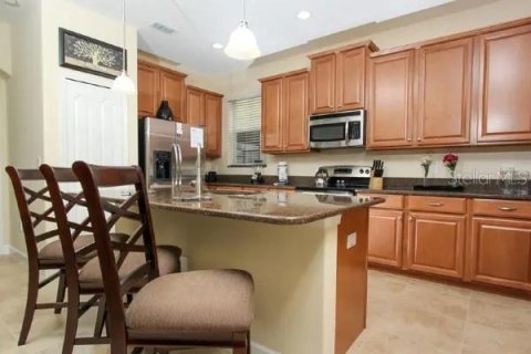 House in Kissimmee, Florida 5 bedrooms, 280.1 sq.m. № 858907 - photo 4