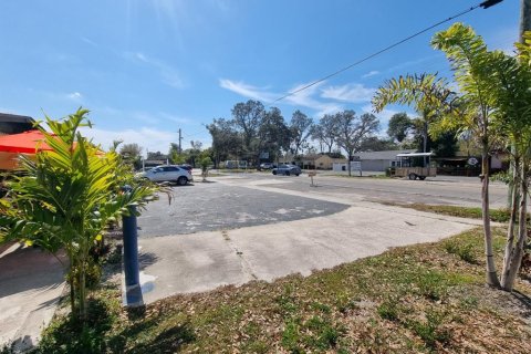Commercial property in Tampa, Florida 169.08 sq.m. № 1108367 - photo 3