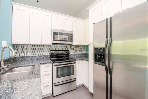 Condominio en venta en Tampa, Florida, 1 dormitorio, 100.71 m2 № 1394553 - foto 11