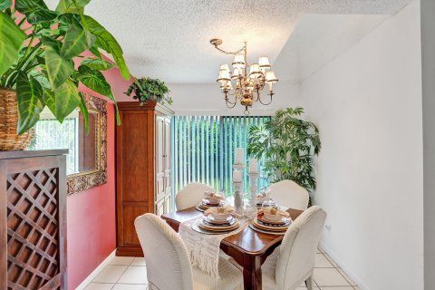 Touwnhouse à vendre à Coral Springs, Floride: 4 chambres, 152.36 m2 № 1154346 - photo 27