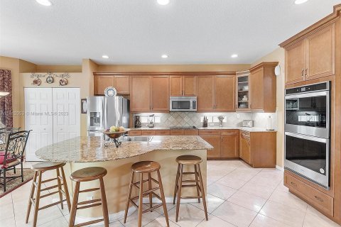 Casa en venta en Coral Springs, Florida, 4 dormitorios, 312.71 m2 № 584031 - foto 17