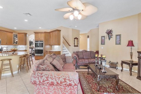 Villa ou maison à vendre à Coral Springs, Floride: 4 chambres, 312.71 m2 № 584031 - photo 20