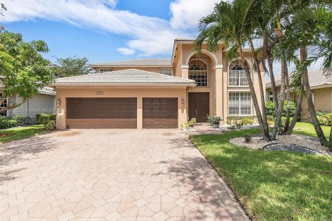 Villa ou maison à vendre à Coral Springs, Floride: 4 chambres, 312.71 m2 № 584031 - photo 1