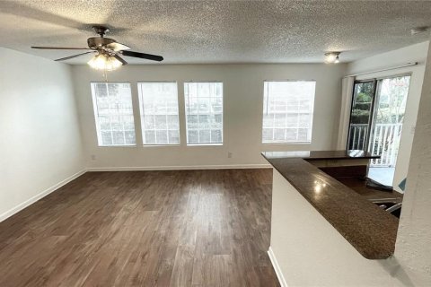 Condo in Orlando, Florida, 2 bedrooms  № 1397943 - photo 5