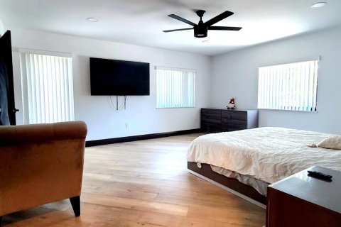 Купить виллу или дом в Холливуд, Флорида 4 спальни, 362.32м2, № 1145874 - фото 14