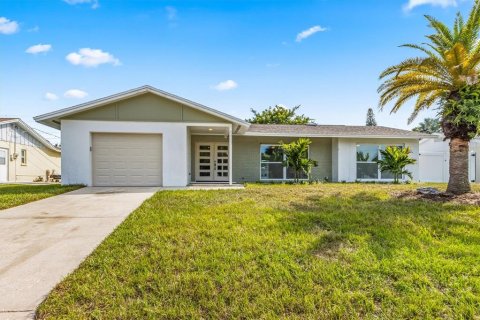 Casa en venta en Bradenton, Florida, 4 dormitorios, 187.48 m2 № 1377945 - foto 1