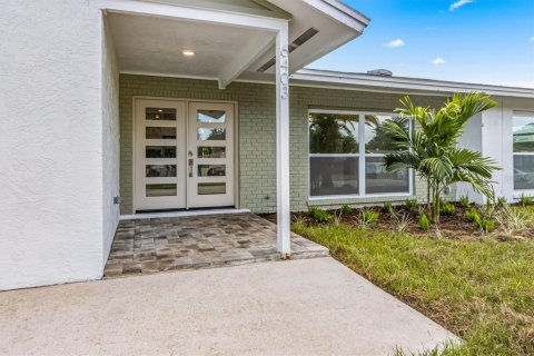 Casa en venta en Bradenton, Florida, 4 dormitorios, 187.48 m2 № 1377945 - foto 2