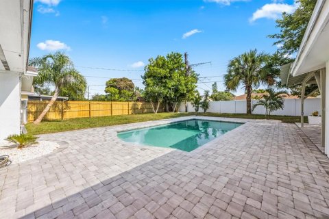 Casa en venta en Bradenton, Florida, 4 dormitorios, 187.48 m2 № 1377945 - foto 29