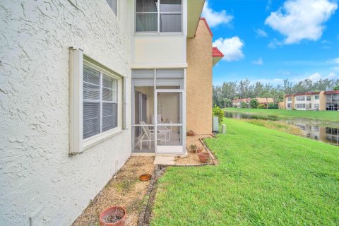 Condo in West Palm Beach, Florida, 1 bedroom  № 1146538 - photo 3