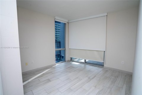 Condominio en venta en Miami, Florida, 3 dormitorios, 118.26 m2 № 990269 - foto 9