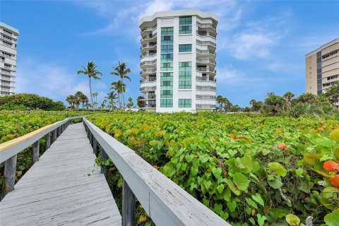 Copropriété à vendre à Hutchinson Island South, Floride: 2 chambres, 109.07 m2 № 1333255 - photo 1