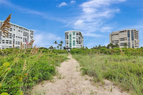 Copropriété à vendre à Hutchinson Island South, Floride: 2 chambres, 109.07 m2 № 1333255 - photo 8