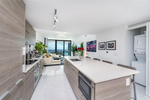 Condominio en venta en Miami, Florida, 2 dormitorios, 110.83 m2 № 1437033 - foto 6