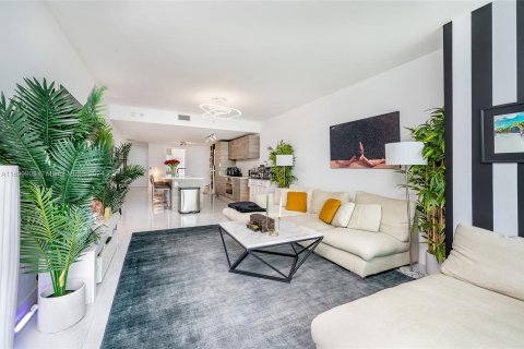 Condominio en venta en Miami, Florida, 2 dormitorios, 110.83 m2 № 1437033 - foto 8