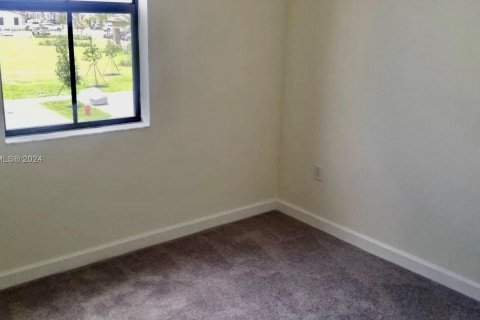 Townhouse in Hialeah, Florida 3 bedrooms, 127.83 sq.m. № 989088 - photo 11