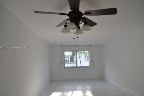 Condominio en venta en Key Biscayne, Florida, 2 dormitorios, 103.03 m2 № 1404289 - foto 1