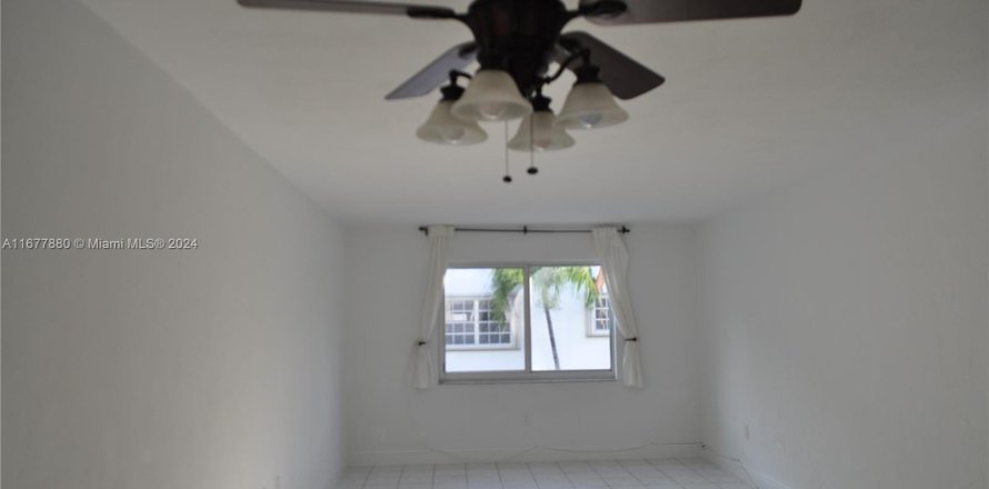 Condominio en Key Biscayne, Florida, 2 dormitorios  № 1404289