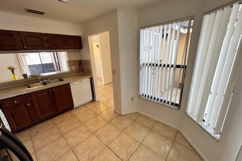 Condominio en venta en Miramar, Florida, 1 dormitorio, 88.26 m2 № 1117852 - foto 11