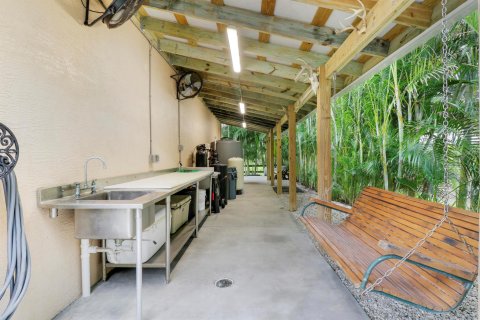 Villa ou maison à vendre à Loxahatchee Groves, Floride: 4 chambres, 227.24 m2 № 848185 - photo 5