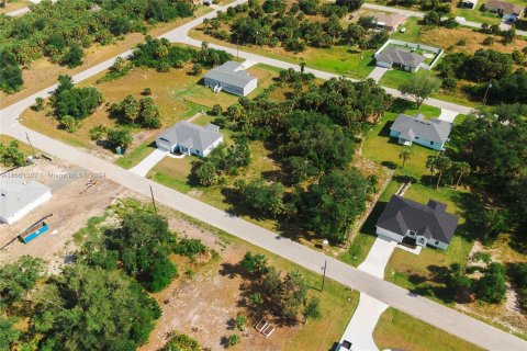 Villa ou maison à vendre à Port Charlotte, Floride: 3 chambres, 142.51 m2 № 1367492 - photo 3