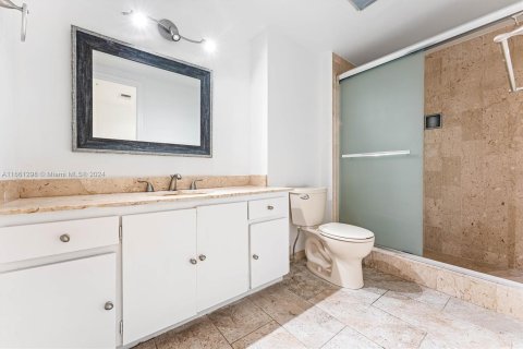 Condo in Miami, Florida, 2 bedrooms  № 1367449 - photo 24