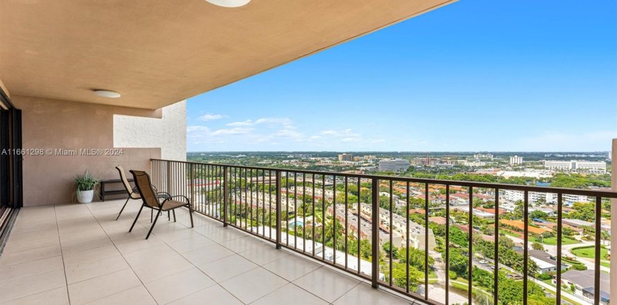 Condo in Miami, Florida, 2 bedrooms  № 1367449