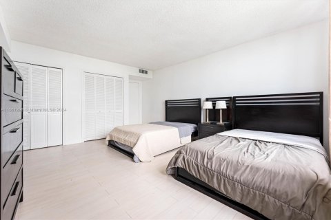 Copropriété à louer à Miami, Floride: 2 chambres, 181.16 m2 № 1367449 - photo 19