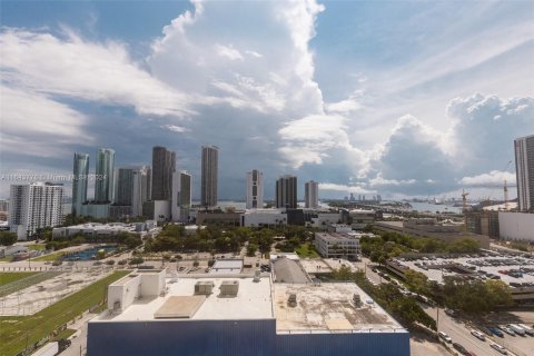 Condo in Miami, Florida, 2 bedrooms  № 1365477 - photo 28