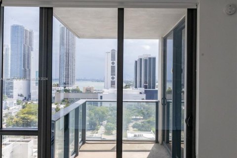 Copropriété à vendre à Miami, Floride: 2 chambres, 93.74 m2 № 1365477 - photo 29