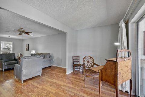 Condo in Bradenton, Florida, 2 bedrooms  № 1384867 - photo 18