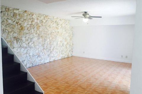 Touwnhouse à vendre à North Lauderdale, Floride: 2 chambres, 142.14 m2 № 1386011 - photo 8