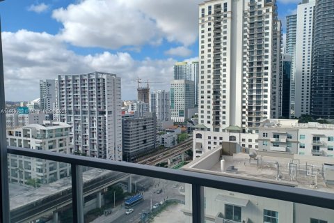 Condominio en alquiler en Miami, Florida, 2 dormitorios, 99.96 m2 № 1385958 - foto 11