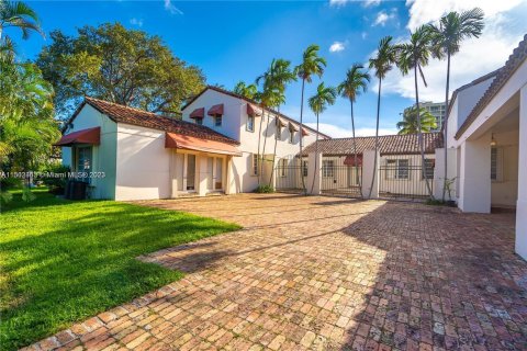 Villa ou maison à vendre à Bal Harbour, Floride: 4 chambres, 547.57 m2 № 909726 - photo 30