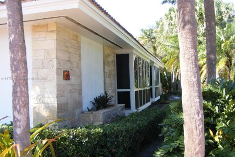 Villa ou maison à vendre à Miami Shores, Floride: 4 chambres, 278.15 m2 № 812791 - photo 3