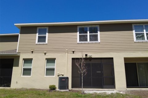 Townhouse in Holiday, Florida 3 bedrooms, 142.7 sq.m. № 1122681 - photo 27