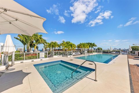 Condominio en venta en Bay Harbor Islands, Florida, 3 dormitorios, 194.07 m2 № 1128288 - foto 6