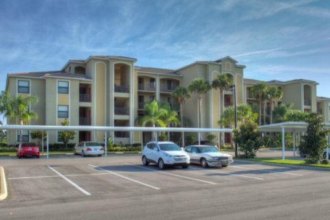 Copropriété à louer à Bradenton, Floride: 2 chambres, 130.81 m2 № 212696 - photo 1