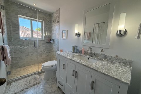 Casa en venta en Weston, Florida, 5 dormitorios, 248.23 m2 № 1100455 - foto 15