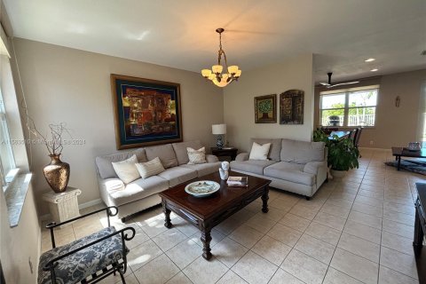 Casa en venta en Weston, Florida, 5 dormitorios, 248.23 m2 № 1100455 - foto 8