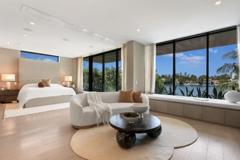 Villa ou maison à vendre à Miami Beach, Floride: 4 chambres, 511.06 m2 № 1380237 - photo 28