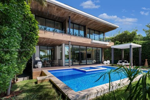 Casa en venta en Miami Beach, Florida, 4 dormitorios, 511.06 m2 № 1380237 - foto 7