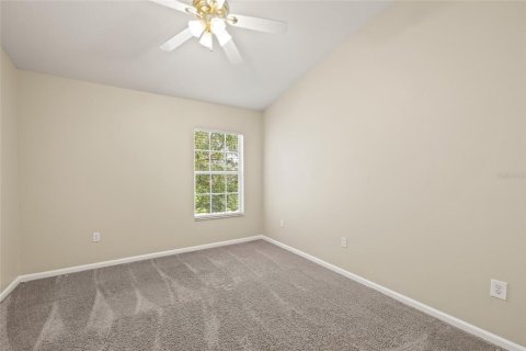 Townhouse in Brandon, Florida 3 bedrooms, 159.61 sq.m. № 1371018 - photo 25