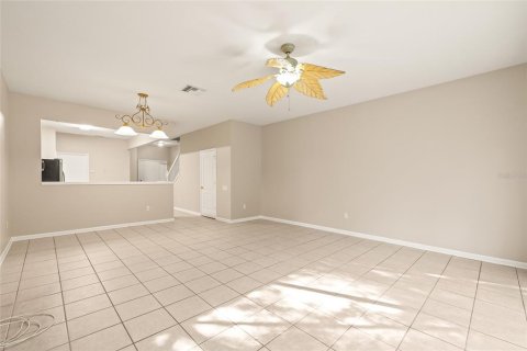 Townhouse in Brandon, Florida 3 bedrooms, 159.61 sq.m. № 1371018 - photo 12