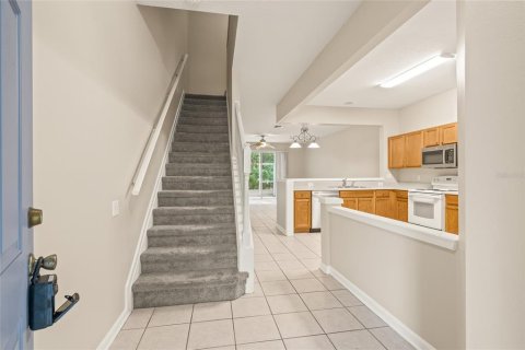 Townhouse in Brandon, Florida 3 bedrooms, 159.61 sq.m. № 1371018 - photo 4